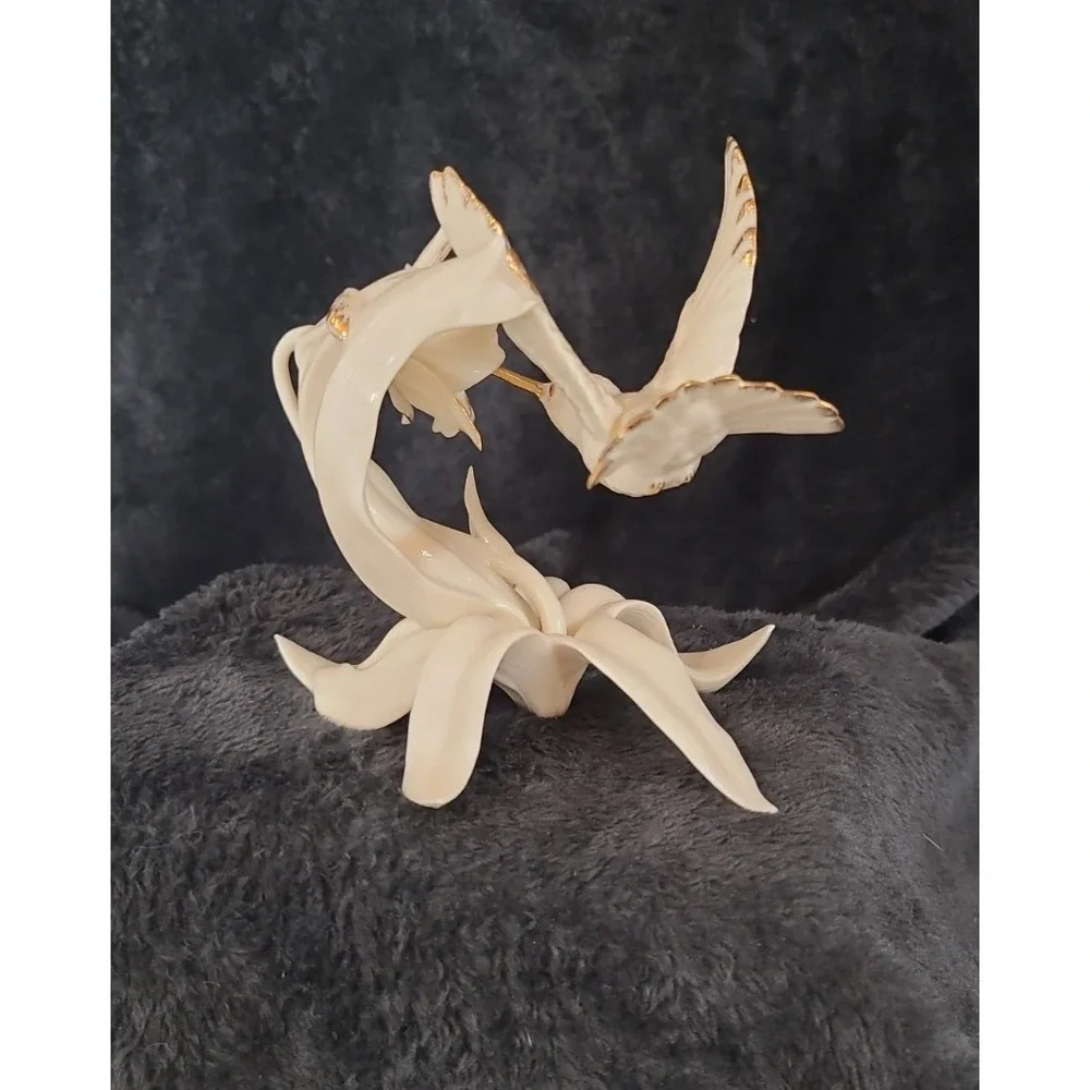 Beautiful Lenox Porcelain Classic Hummingbird Ivory Sculpture Figurine READ - Picture 5 of 16